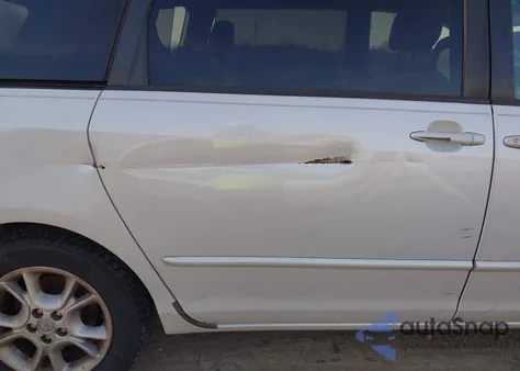 2005 Toyota Sienna Xle z USA, uszkodzony, nr VIN 5TDZA22C85S255409